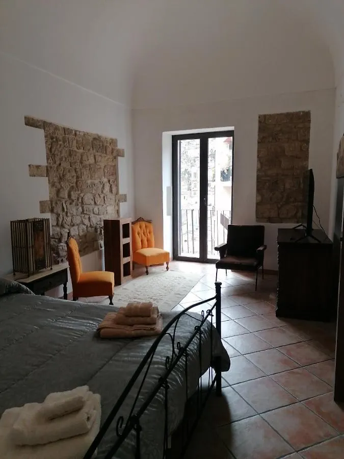 Il Vico Apartments 0*, Modica
